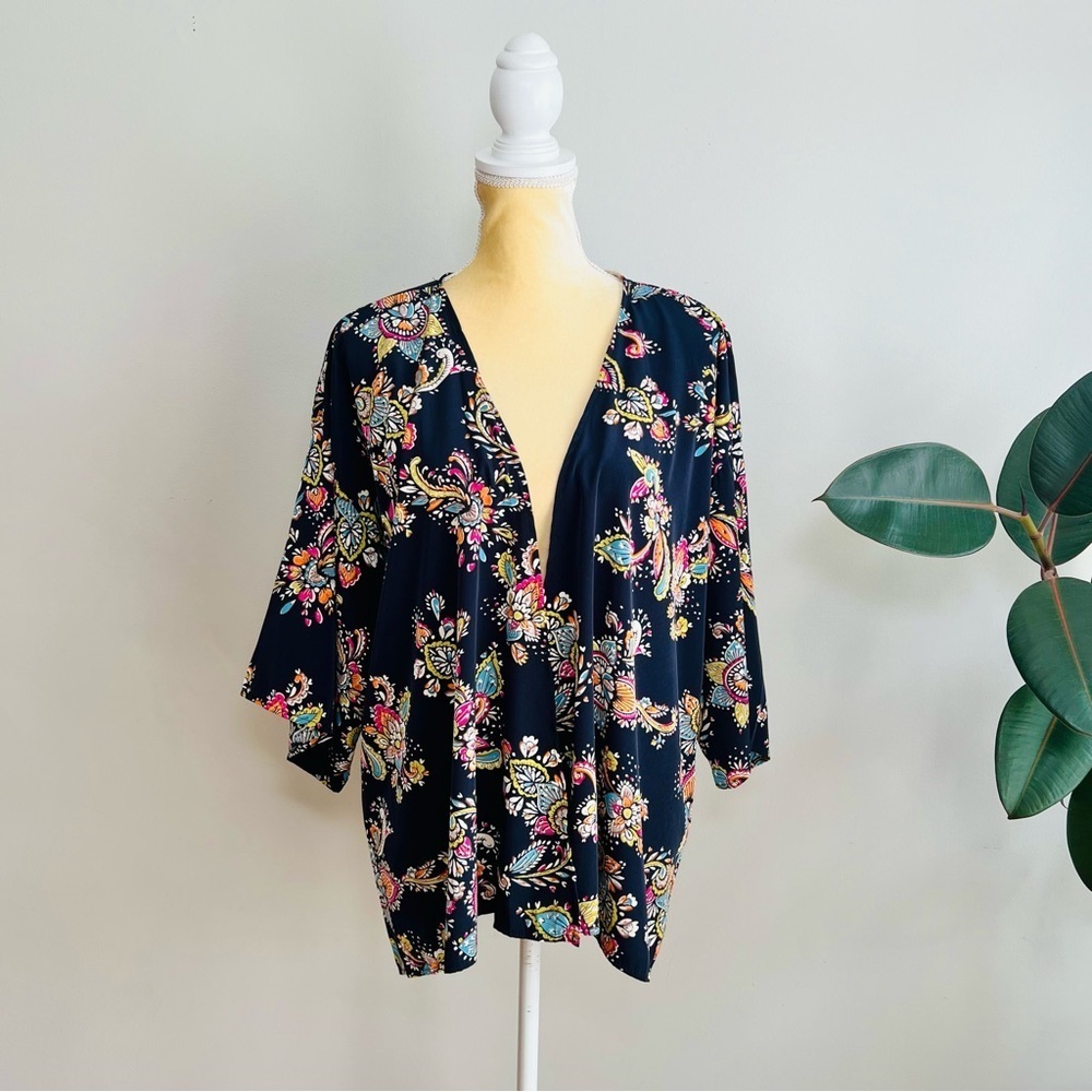 Francesca’s Kimono Womens Size S Floral Open Front Cardigan Birdcage Label